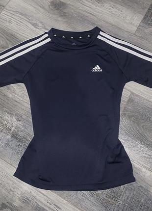 Футболка adidas