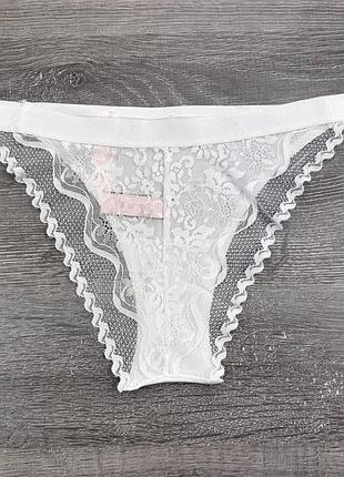 Трусики з високою посадкою