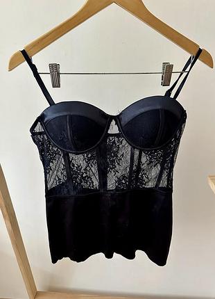 Стильний чорний корсет boohoo розміру m