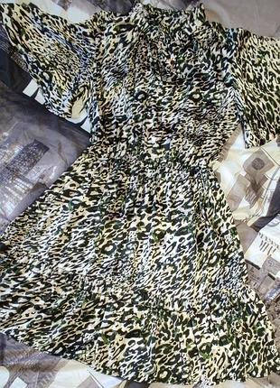 Платье с леопардовым принтом
