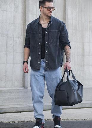 Мужская кожаная дорожная багажная сумка gym черная с карманом для обуви