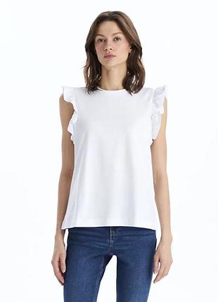 Біла майка футболка з рюшами, бавовна, розмір s