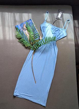 Летнее базовое платье миди по фигуре в утяжелике на тонких бретелях xs/s