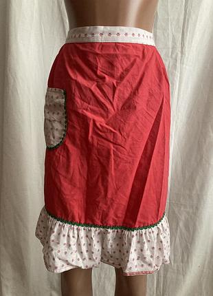Передник красный с карманом