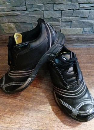Кожаные кроссовки adidas