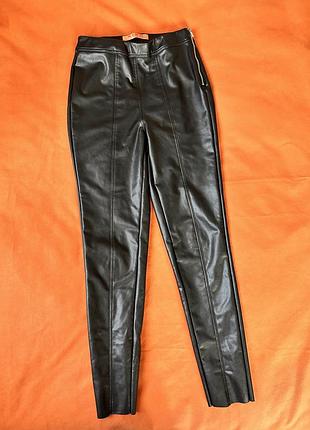 Шкіряні легінси с-м