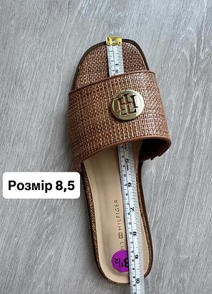 Шльопанці tommy hilfiger взуття шльопки томі томмі хілфігер коричневого кольору6 фото