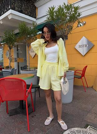 Костюм жіночий