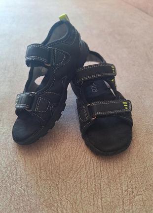Босоножки для мальчика