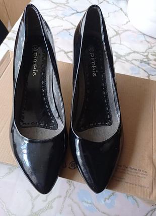 Туфли лодочки лаковые