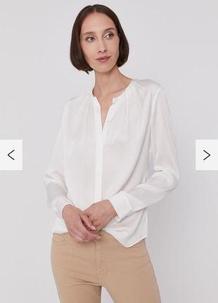 Легка літня сорочка без коміру розмір м гарний стан