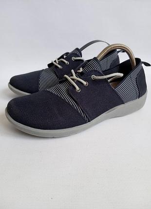 Кросівки clarks