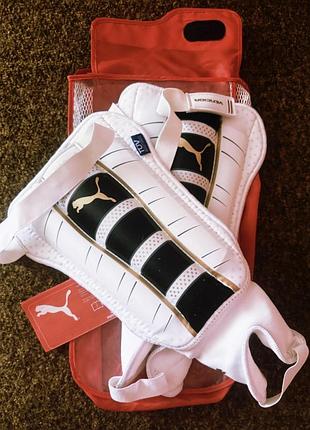 Щитки для футболу