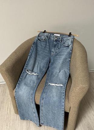 Джинси кльош