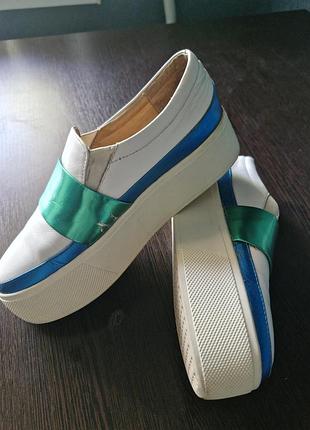 Сліпони жіночі  італійського бренду. шкіряні.  в гарному стані 36 р.