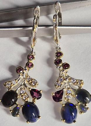 Серебряные серьги-подвески с природными камнями опалами и гранатами, женские вензеля и листики