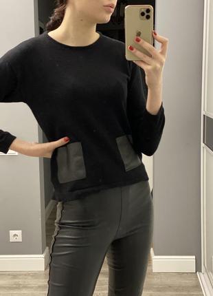Кофта з кованими кишенями zara