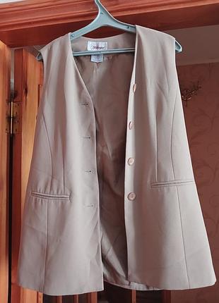 Безрукавка, жилет деловой красивый