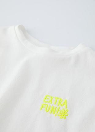 Стильная футболка с вышивкой для девочки zara