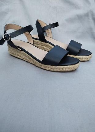 Босоніжки жіночі dorothy perkins 38-39 розмір