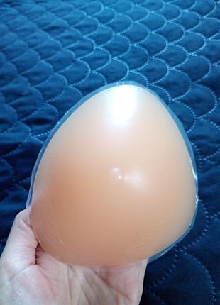 Протез молочної залози новий силіконовий