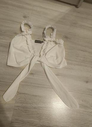 Топ новий з рюшами