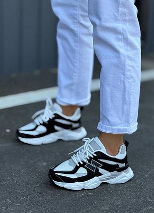 Кроссовки жегочи черно-белые