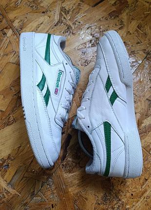 Оригінальні шкіряні демісезонні кросівки reebok classic4 фото