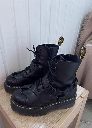 Dr. martens jadon harness