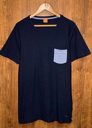 Чоловіча футболка hugo boss розмір l.