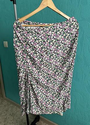 Спідниця в квіти