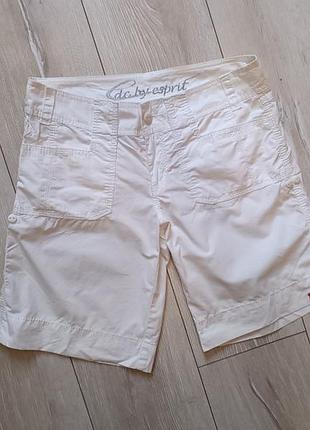 Легкие шорты известного бренда esprit