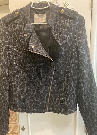 Косуха essentiel antwerp