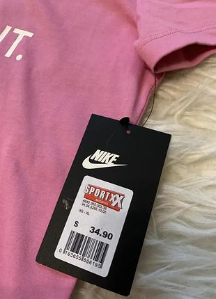 Жіноча рожева футболка nike 4