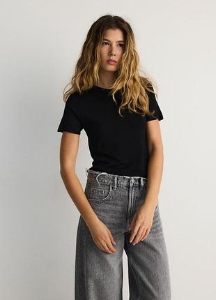 Футболка жіноча