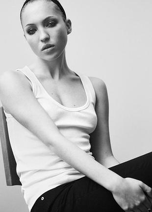 Белая майка в рубчик zara размер l