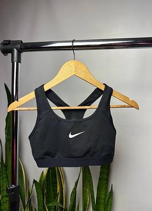 Женский спортивный топ nike