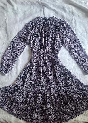 Легкое платье в цветочный принт