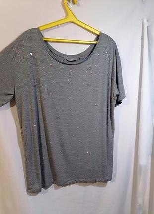 Футболка со стразами
