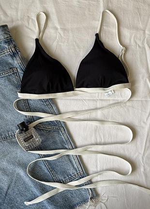 Чорний верх від купальника трикутником в рубчик із завʼязками навколо талії primark