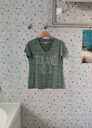 Футболка under armour.