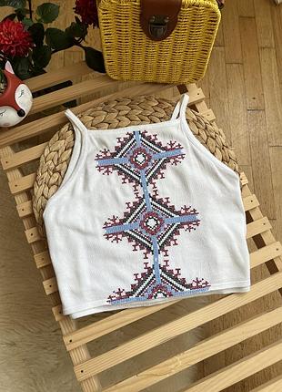 Гарненький топ з вишивкою від h&m