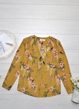 Красива блуза в квіти та пташки wallis.