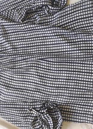 Блузка черно-белая