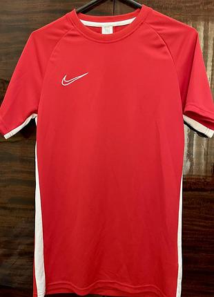 Футболка nike dri-fit