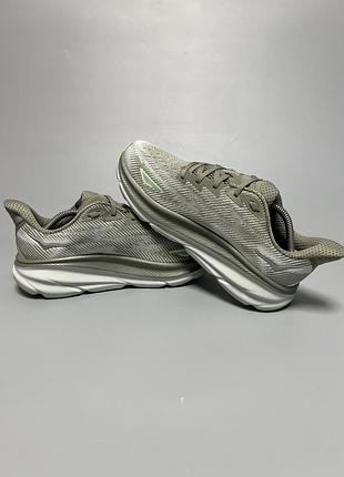 Бігові кросівки sample hoka one one clifton 9 оригінал5 фото