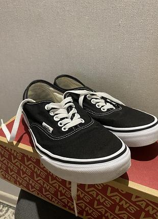 Кеди жіночі vans (оригінал), чорні зі шнурівками, 39 розмір