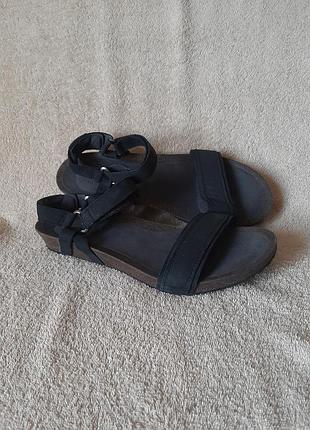 Teva ysidro stitch босоножки р.42