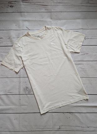 Молочна футболка puma