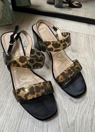 Босоніжки сандалі взуття літнє